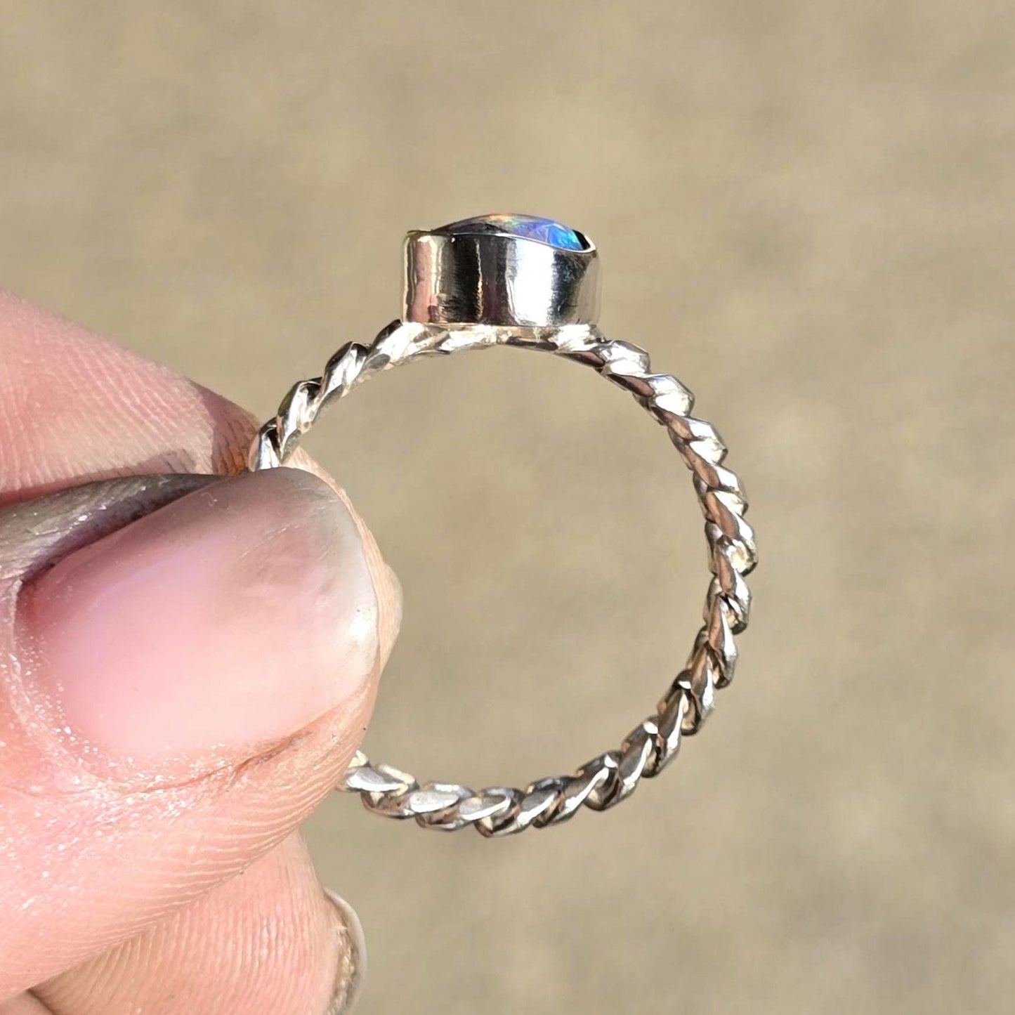 Flaw**Pipe Opal Curb Chain Ring size 8
